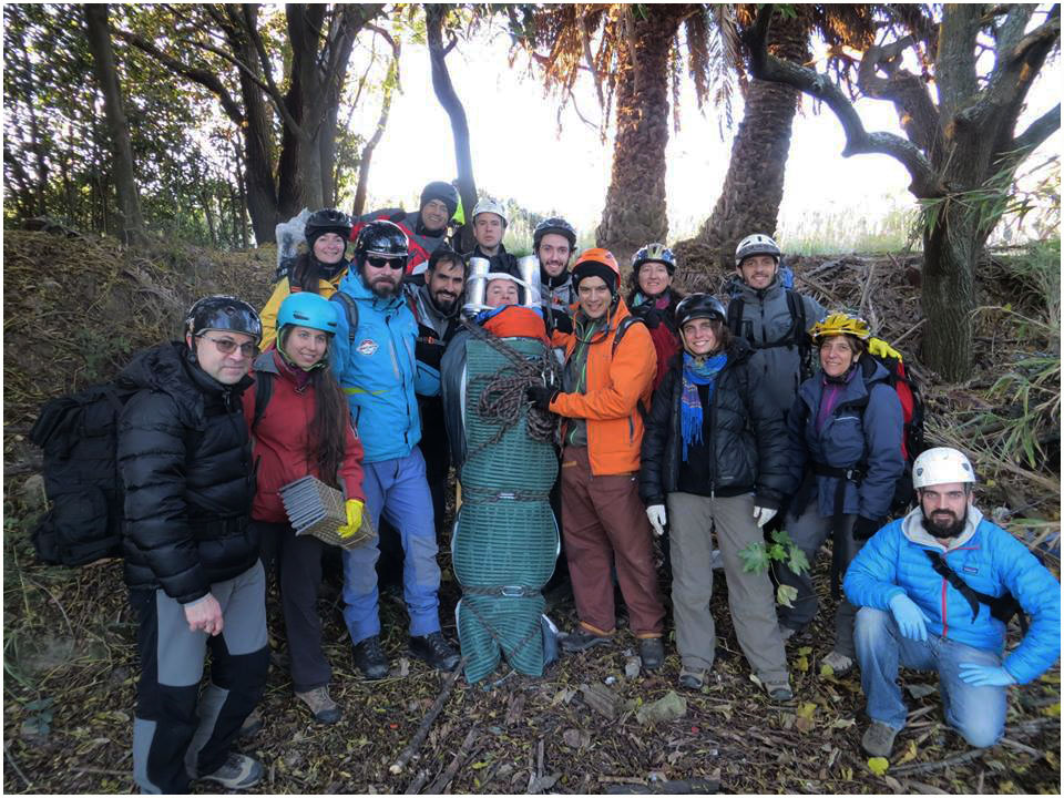 Botiquín de Primeros Auxilios para montaña o zonas agrestes.